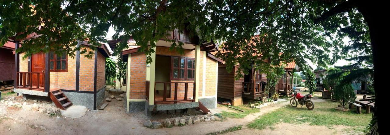 Sabaidee Guesthouse & Restaurant Nam Theun Екстериор снимка