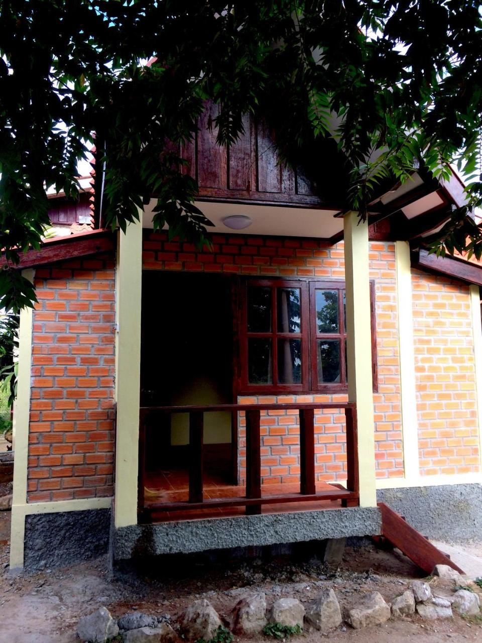 Sabaidee Guesthouse & Restaurant Nam Theun Екстериор снимка