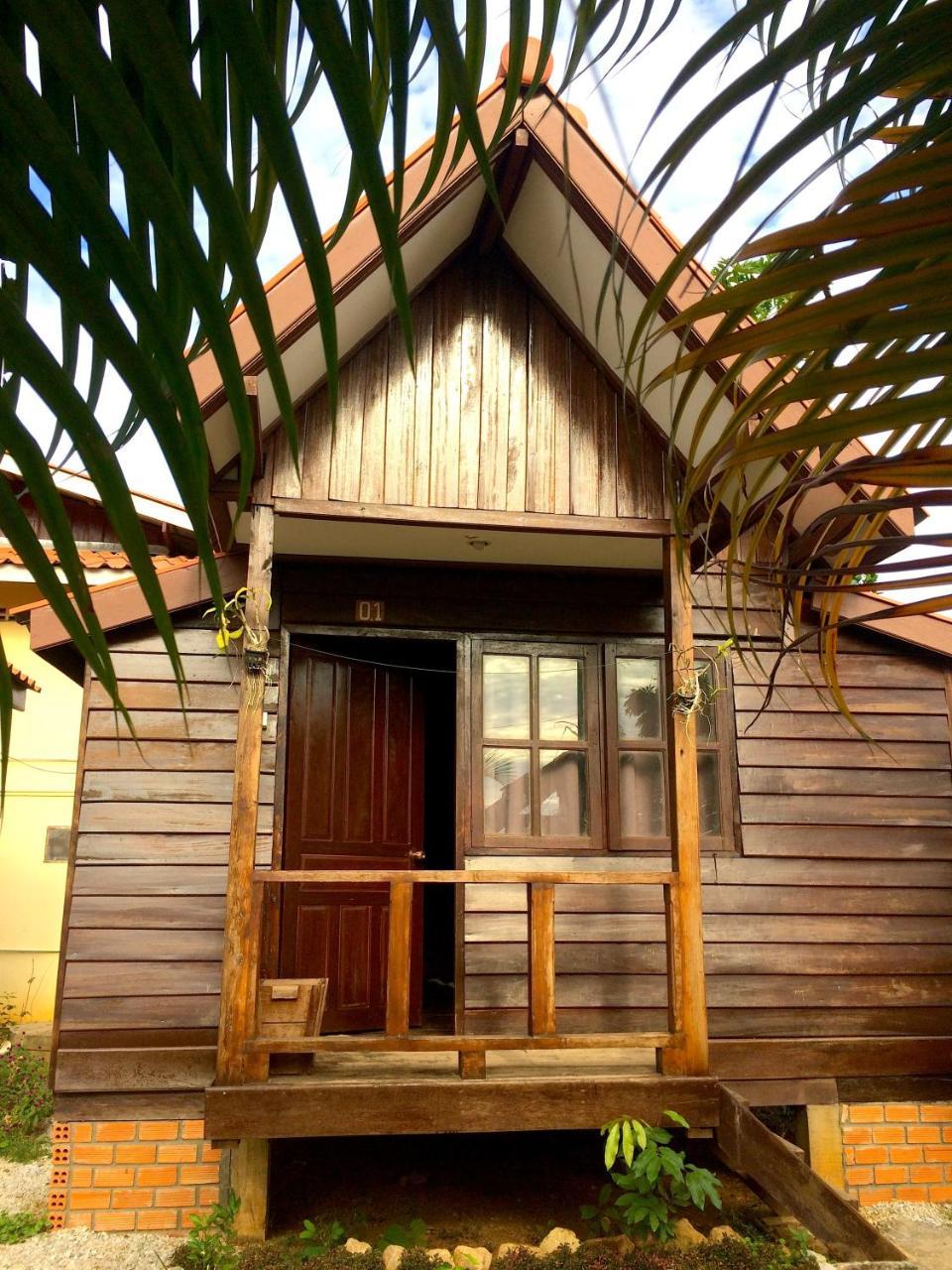 Sabaidee Guesthouse & Restaurant Nam Theun Екстериор снимка