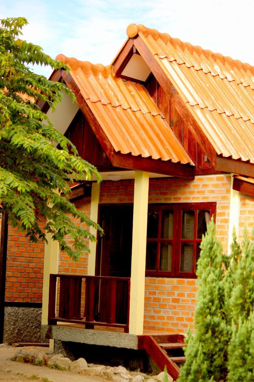 Sabaidee Guesthouse & Restaurant Nam Theun Екстериор снимка