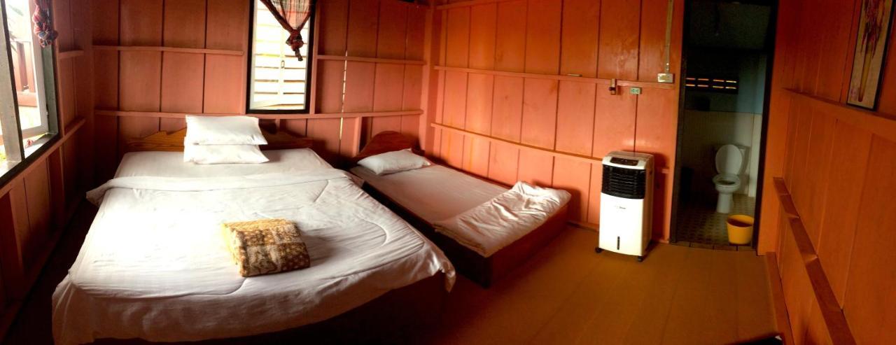 Sabaidee Guesthouse & Restaurant Nam Theun Екстериор снимка